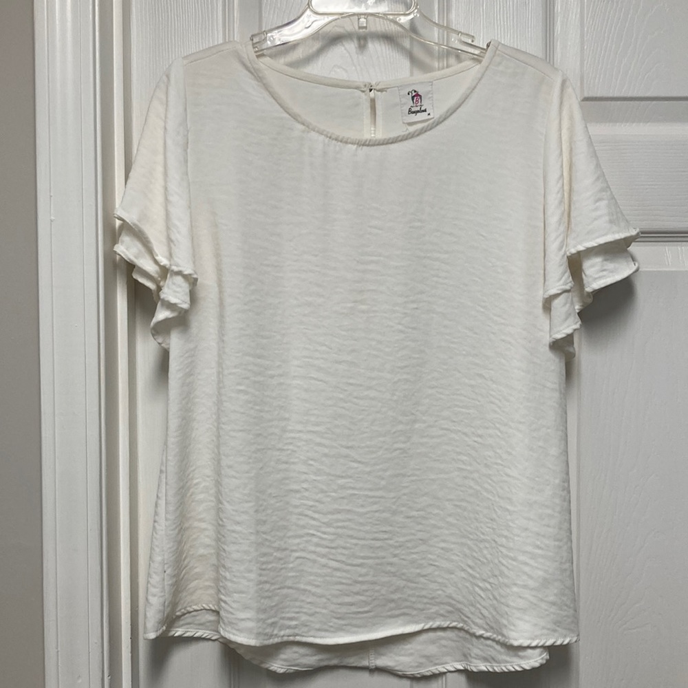 White shirt w butterfly sleeve